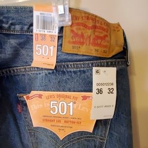 NWT Men's Levi's 501 Buttonfly Jeans
